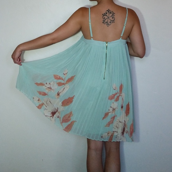 Floral Drape Dress - Picture 2 of 3